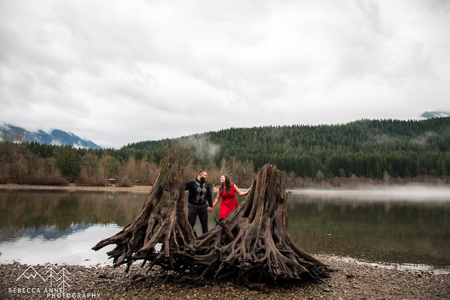 Rattlesnake Lake Engagement // David & Torrie // Pacific Northwest Wedding Photographer Tacoma Seattle Wedding Photographer 23