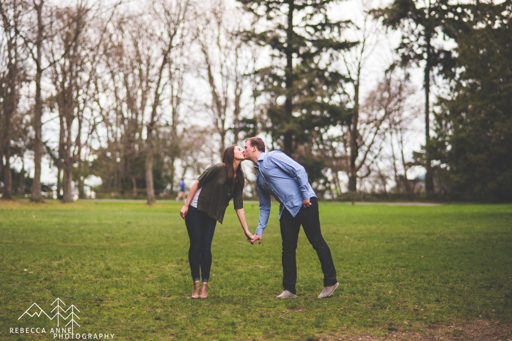 Kissing engagement photo at Lincoln Park.