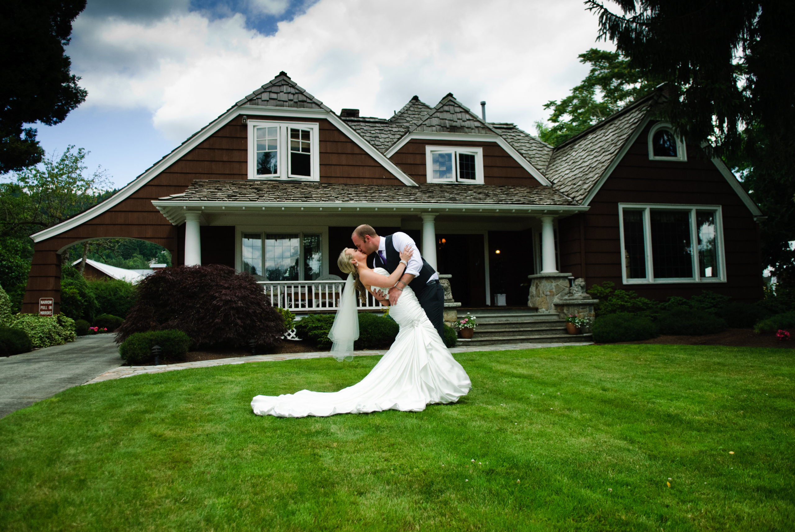 Laurel Creek Manor Wedding // Kyle & Raquel Tacoma Seattle Wedding Photographer 32