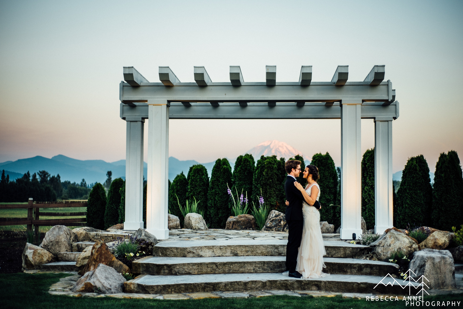 Mountain View Manor Wedding // Floral Pastel Inspired Wedding Tacoma Seattle Wedding Photographer 81