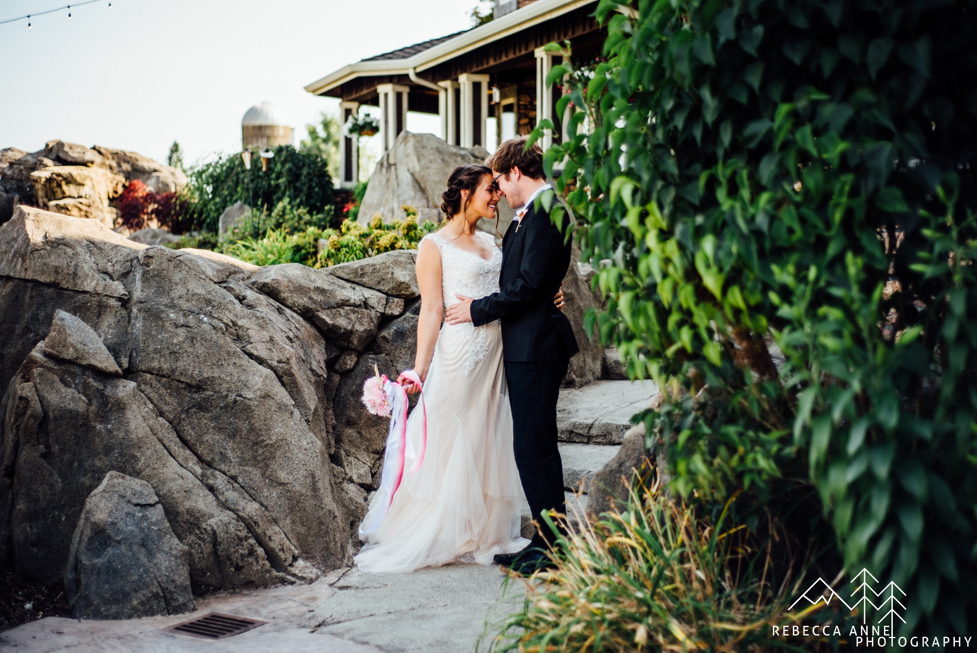 Mountain View Manor Wedding // Floral Pastel Inspired Wedding Tacoma Seattle Wedding Photographer 62