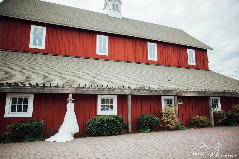 Pickering Barn Wedding Chelsey Josh Tacoma Seattle Wedding