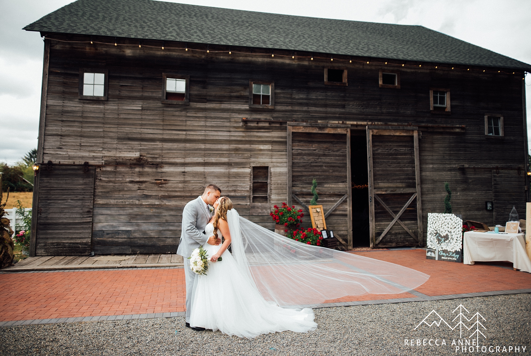 Best-of-Seattle-Tacoma-Wedding-Photographer-2017_1456.JPG