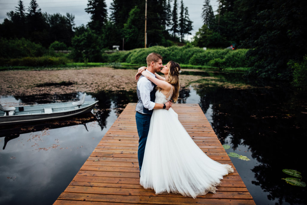 Black Diamond Gardens is one of the beautiful outdoor wedding venues in Washington state.
