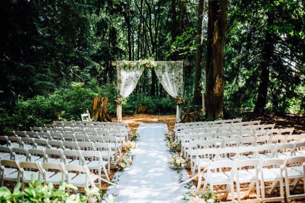 Twin willows garden is one of the beautiful outdoor wedding venues in Washington state.